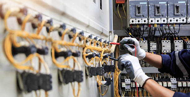 Professional Electrician technician working in North Oaks, MN